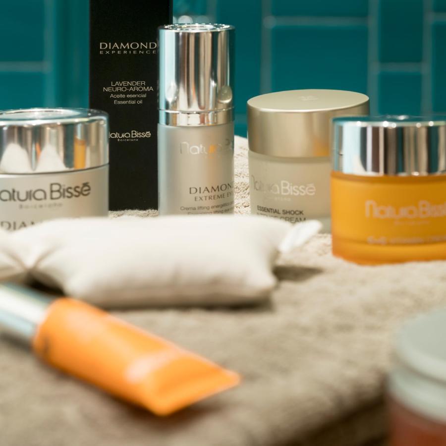 El Llorenc Parc De La Mar - Adults Only Палма де Майорка Екстериор снимка Skincare products