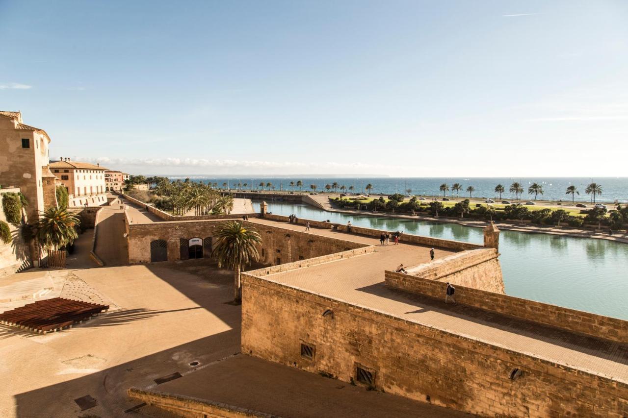 El Llorenc Parc De La Mar - Adults Only Палма де Майорка Екстериор снимка View of the Fort of Mataró